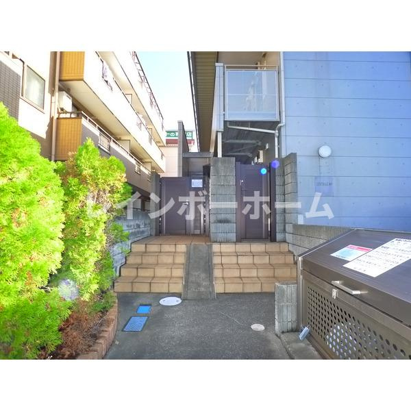 CENTRAGE松戸のエントランス|ゆとりのあるエントランスです