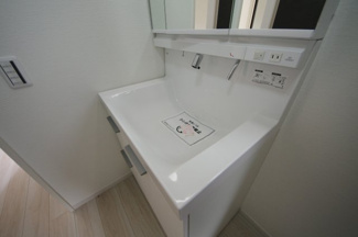 【内観：施工例】 | 【仲介手数料無料！！】日野市東豊田2丁目　新築戸建て（全3棟）1号棟　6299万円