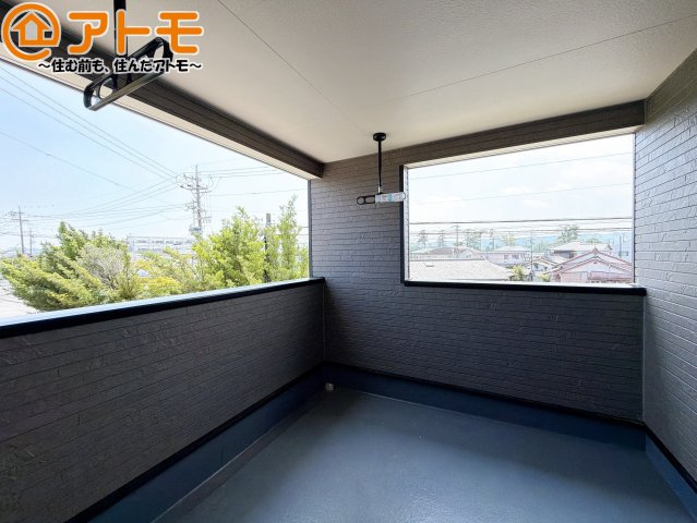 【バルコニー】 | 島田市稲荷第6　新築戸建　全1棟 | インナーバルコニーはお出かけ中の急な雨でも安心♪