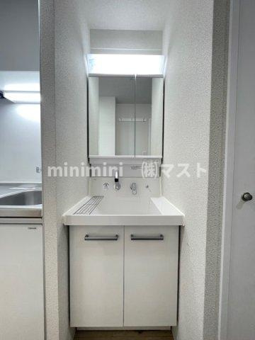 ブランドールＭ西長堀の洗面所