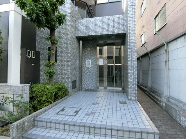 【エントランス】 | パラディ西田辺