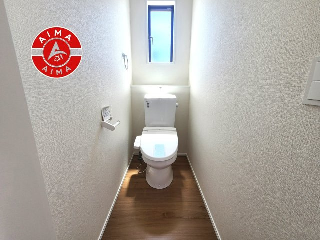 福津市津屋崎7丁目第6-3棟（3号棟）のトイレ|温水洗浄便座を完備しております。2ヶ所にトイレがあるのは朝の慌ただしい時間も安心です。