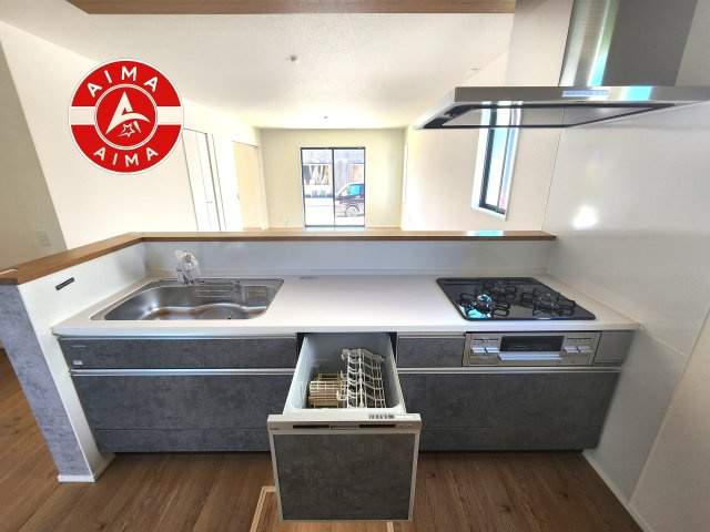 福津市津屋崎7丁目第6-3棟（3号棟）のキッチン|洗い物のストレスを軽減する、広々としたシンクスペース。