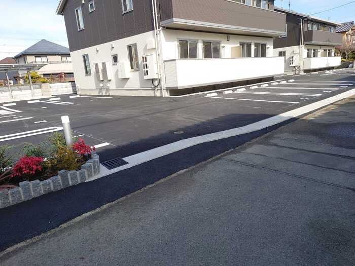 グランソレイユ　A棟の駐車場