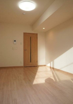 【内装】 | ルーブル蒲田南弐番館 | リビングを別角度から