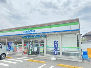 ファミリーマート日…まで503m