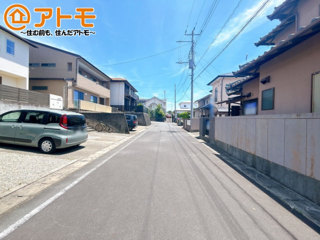 【前面道路含む現地写真】 | 三島市萩　中古一戸建て