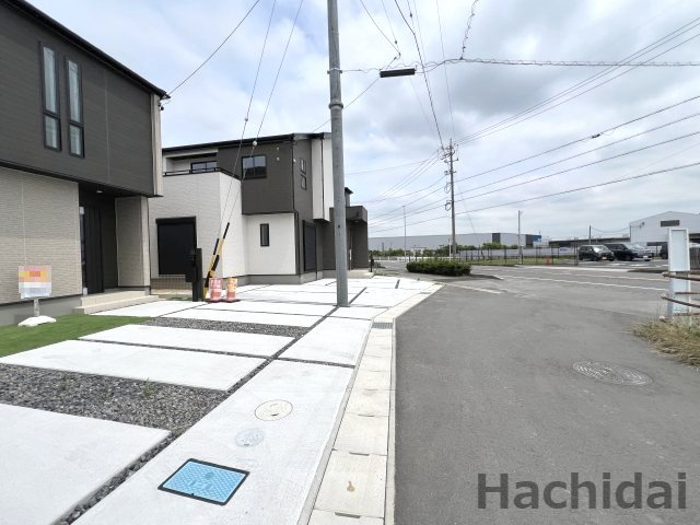 高浜市神明町2期　新築戸建＜4号棟＞の前面道路含む現地写真