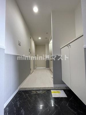 ルクレ阿波座レジデンスの玄関
