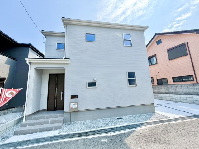 リーブルガーデン泉佐野市鶴原８期　新築戸建