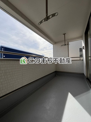 【バルコニー】 | CRADLE GARDEN栃木市箱森町　第6　3号棟　 | 同社施工物件写真。※建具やフローリング、その他仕様が異なる場合がございます。