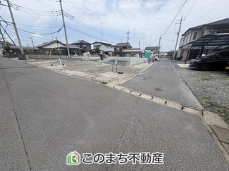 【前面道路含む現地写真】 | CRADLE GARDEN栃木市箱森町　第6　3号棟　 | 前面道路