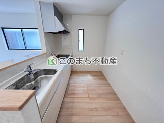 【キッチン】 | CRADLE GARDEN栃木市箱森町　第6　3号棟　 | 同社施工物件写真。※建具やフローリング、その他仕様が異なる場合がございます。