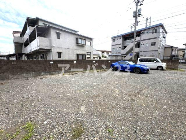 メゾン武蔵の駐車場