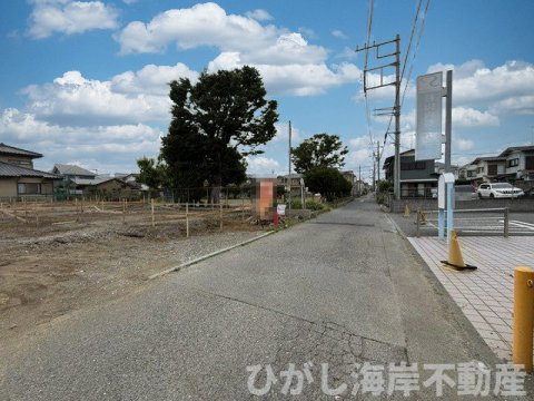茅ケ崎辻堂元町５丁目　新築戸建　全３棟の前面道路含む現地写真|6月19日撮影　建築中　現地外観