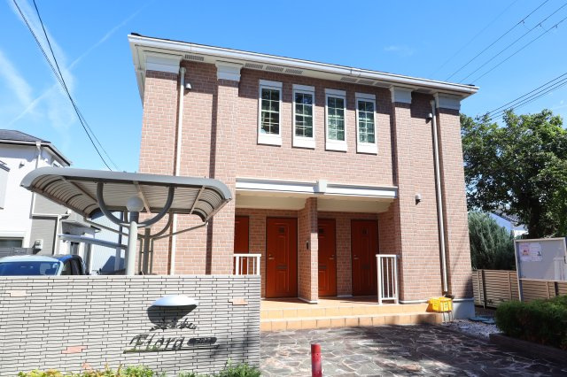 橿原市久米町のアパート