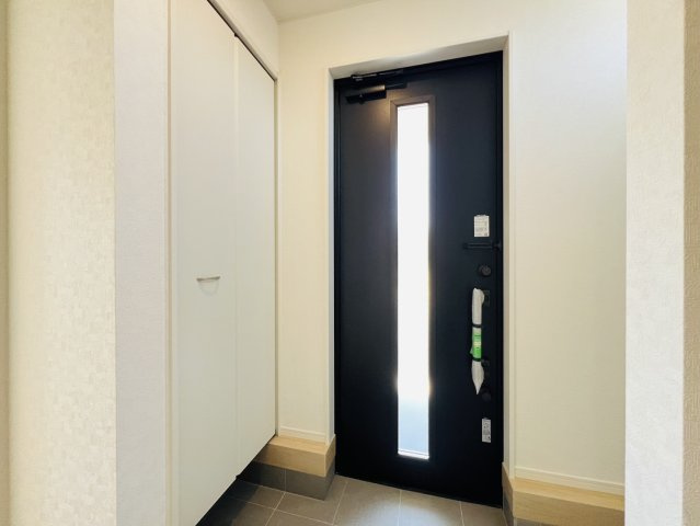 大府市朝日町五丁目3番、4番の各一部『仲介手数料無料』新築一戸建て・建売の玄関