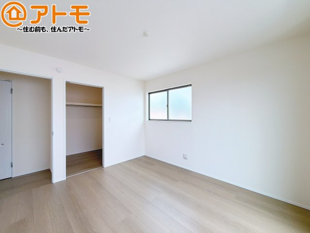 【寝室】 | 島田市中溝町　新築戸建　全1棟 | 毎日すごす部屋の広さや陽当りも気になるポイントですね！現地で体感してみてください♪