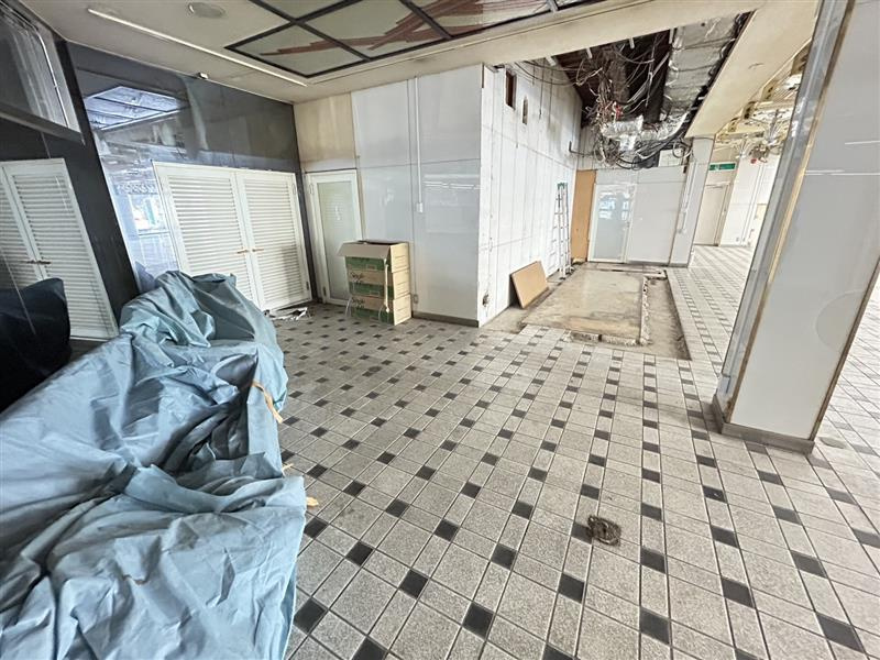 東海市加木屋町柿畑の店舗一部のロビー
