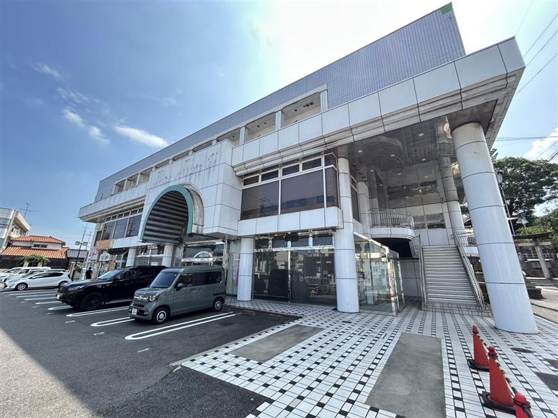 東海市加木屋町柿畑の店舗一部の外観