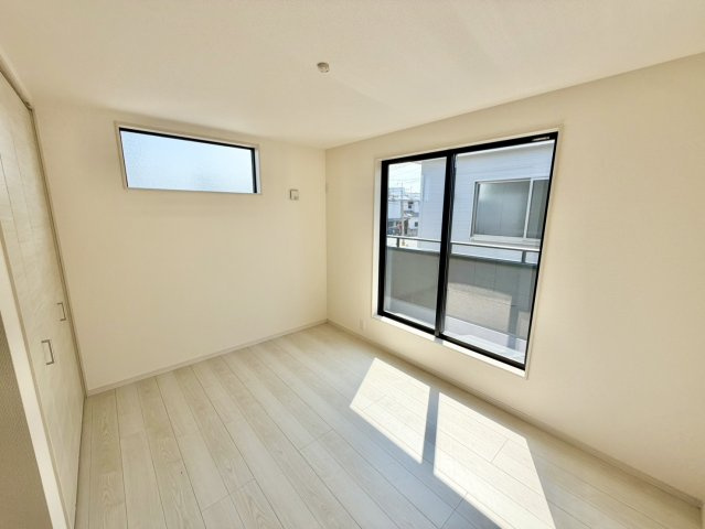 リーブルガーデン泉佐野市鶴原８期　新築戸建の洋室