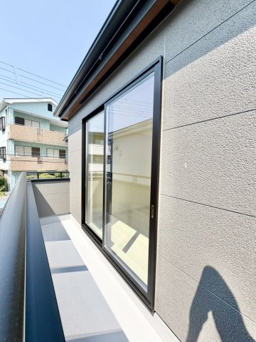 リーブルガーデン泉佐野市鶴原８期　新築戸建のバルコニー
