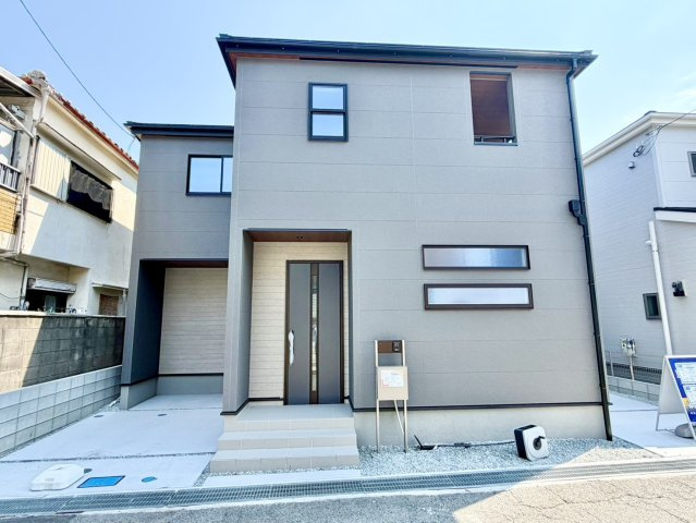 リーブルガーデン泉佐野市鶴原８期　新築戸建