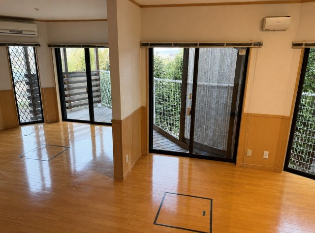 岡本町の居間・リビング