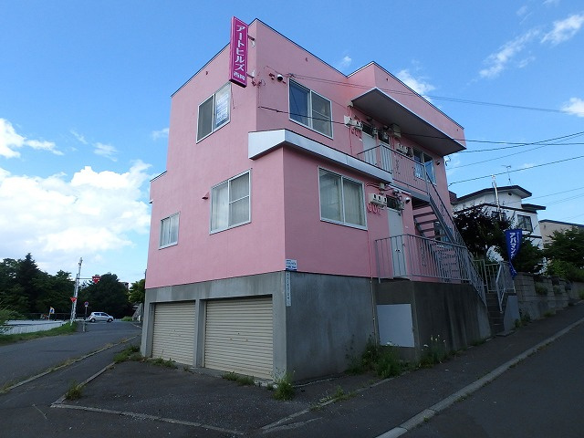 アートヒルズ西岡（旧Ｍ’Ｓコーポ）