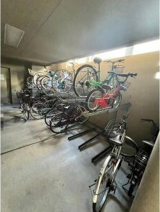 メゾンキコー住之江の駐車場