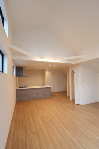 《仲介手数料無料》練馬区上石神井南町17-2新築一戸建て‎KEIAI Graceの居間・リビング