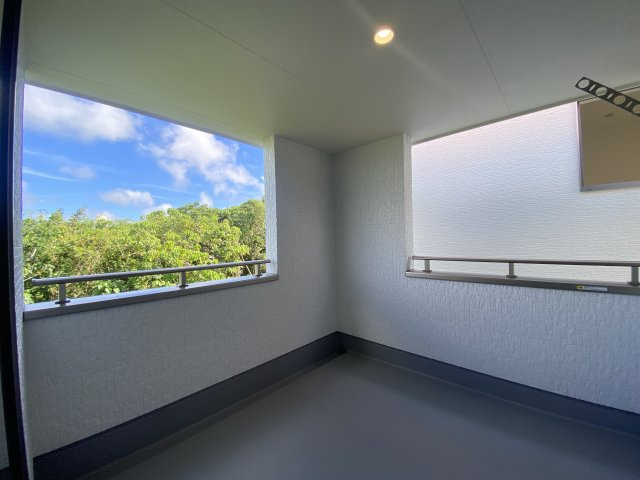 読谷村瀬名波（全2棟）のバルコニー|※同仕様写真です