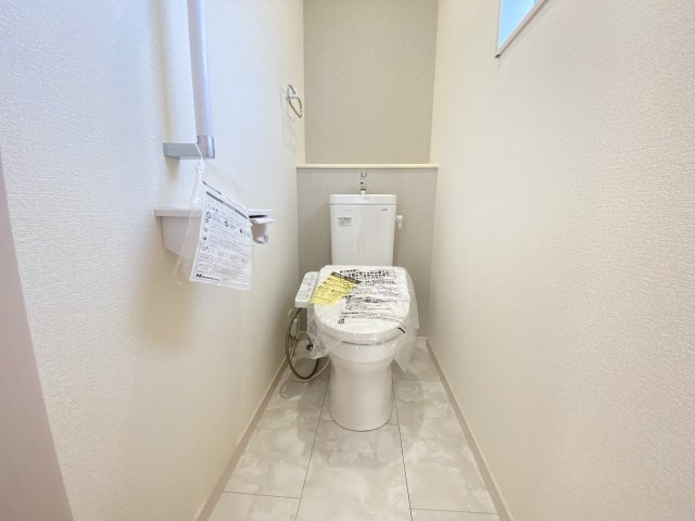 読谷村瀬名波（全2棟）のトイレ|※同仕様写真です