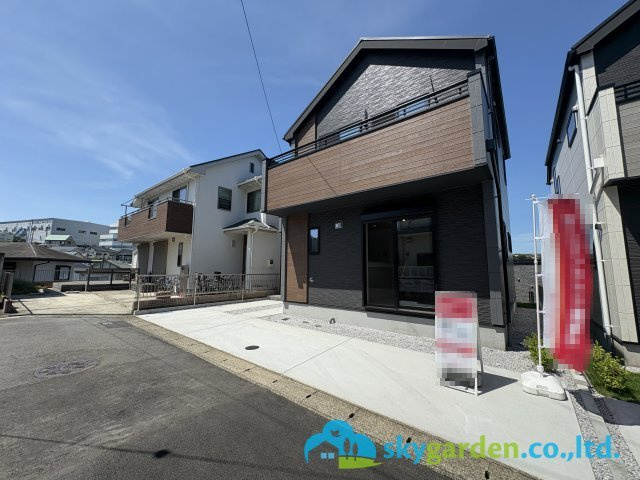藤沢市本藤沢３期　新築戸建　全２棟１号棟の前面道路含む現地写真|前面道路含む現地写真です