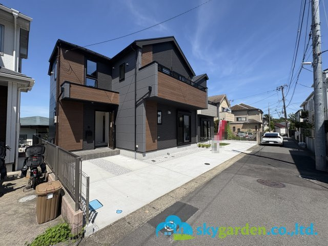 藤沢市本藤沢３期　新築戸建　全２棟１号棟の前面道路含む現地写真|外観も気になるポイント