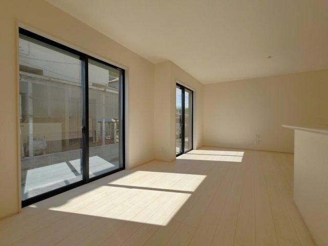 所沢市下安松 全1棟 新築分譲住宅 3,780万円の居間・リビング