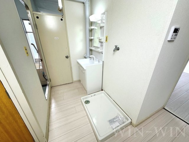 カメリア栄の洗面所|イメージ（同建物内別部屋の写真です）