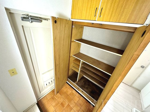カメリア栄の玄関|イメージ（同建物内別部屋の写真です）