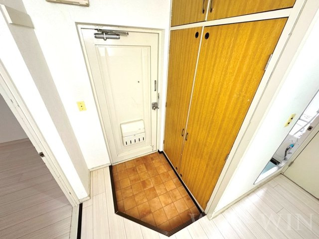 カメリア栄の玄関|イメージ（同建物内別部屋の写真です）