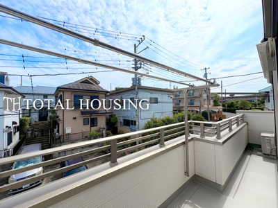 【バルコニー】 | 【弊社限定物件】八王子市大塚　中古戸建　全1棟