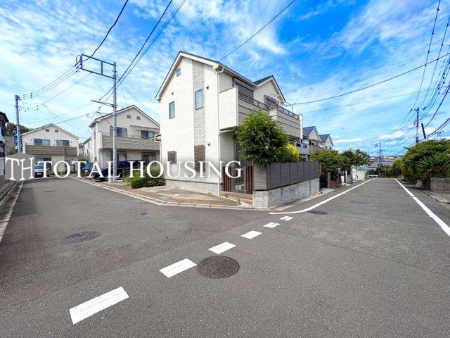 【前面道路含む現地写真】 | 【弊社限定物件】八王子市大塚　中古戸建　全1棟