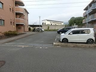 タモンズハートビレッジＡの駐車場