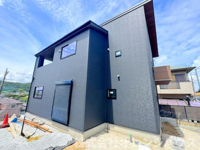【外観】 | 厚木市毛利台1丁目　新築分譲住宅  全1棟 | 近隣は大変閑静な住宅地になります