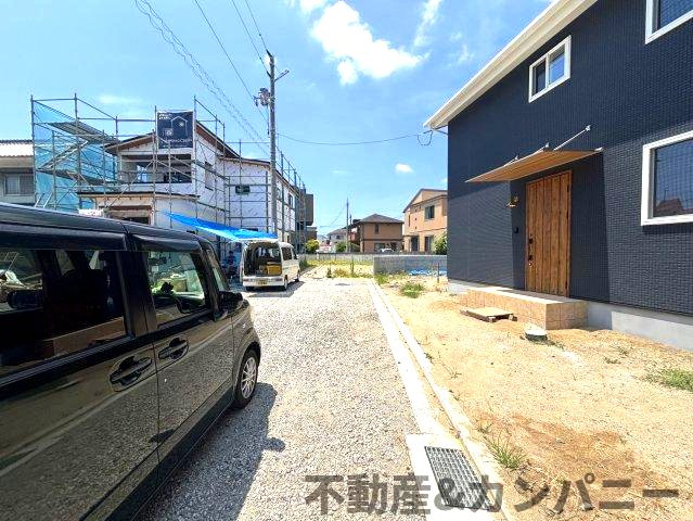 畑寺4丁目のおトチ3号地　松山市畑寺4丁目売土地の前面道路含む現地写真|前面道路含む現地写真です