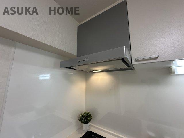三ツ沢ハイタウン1号棟のキッチン|お手入れも楽々できるシンプルな構造になっているので、お掃除時の時も安心ですね。