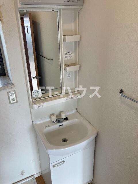 八千代市勝田台二丁目戸建ての洗面所