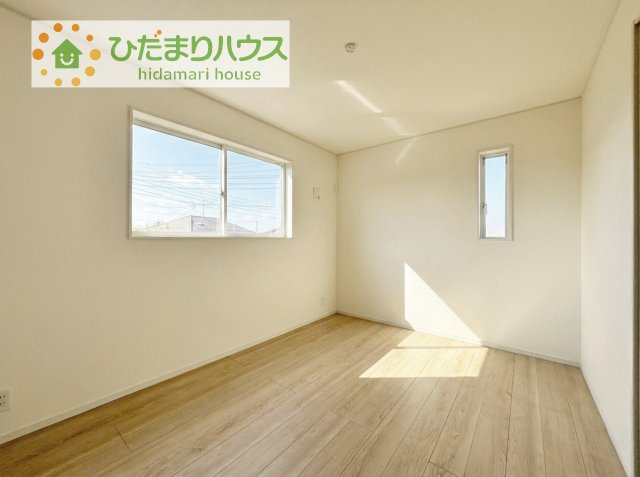 【洋室】 | つくばみらい市小絹第4　新築戸建　5号棟 | 洋室は高い天井のゆったりとした空間を演出(^^)/