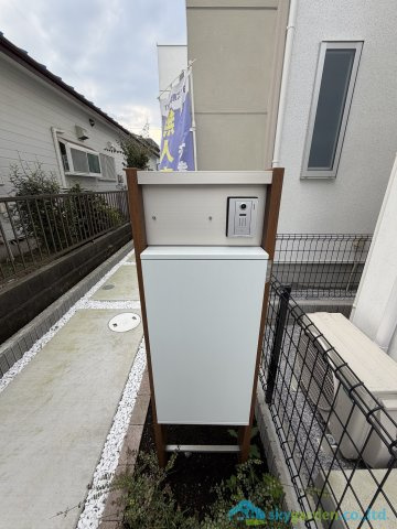 厚木市妻田北3丁目5期　新築戸建　全4棟D号棟の玄関