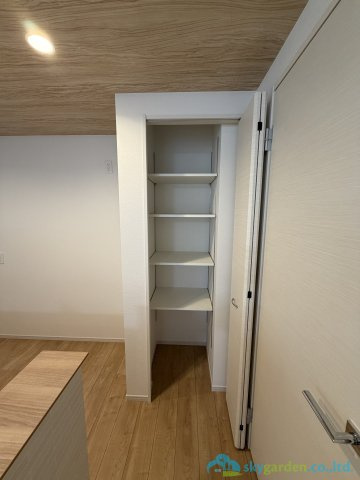 厚木市妻田北3丁目5期　新築戸建　全4棟D号棟の収納