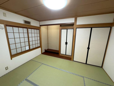  | 北余部　中古戸建 | 【和室】床の間付きの本格和室ございます♪一息つく時の癒しの空間や客間にも使えますね☆お子様のお昼寝スペースにもぴったりです♪